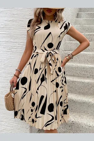 LULU & SKY Women Printed Fit & Flare Dress