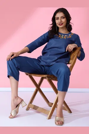 Bani Women Floral Embroidered Tunic With Trousers