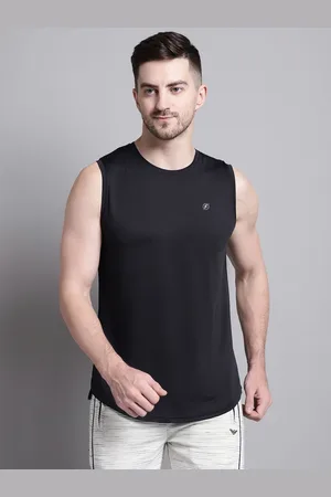 Friskers Men Monochrome Pockets T-shirt