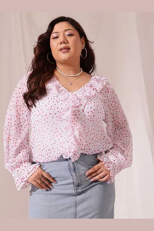 CURVY STREET Women Floral Micro or Ditsy Printed V-Neck Top