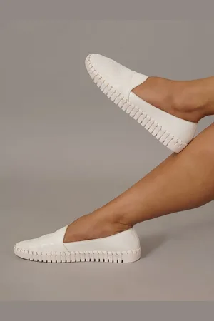 Sherrif Women Slip-On Textured Flats