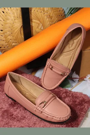 Denill Women Solid Lightweight Round Toe Loafers