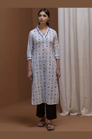 anayna Women Floral Printed Flared Sleeves Thread Work Kurta