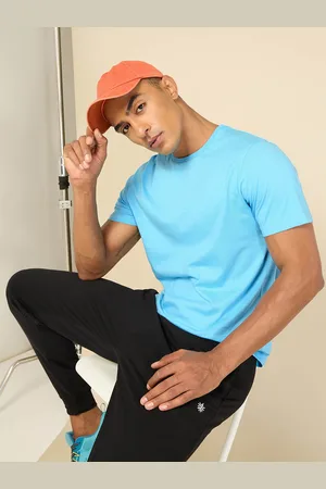 Cult Men Bio Finish Solid Round Neck T-shirt