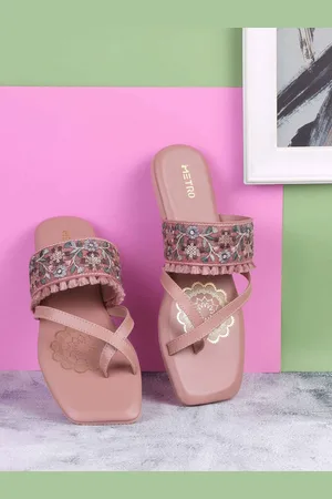 Metro Women Embroidered One Toe Flats