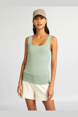 KIABI Women Scoop Neck Sleveeless Slim Fit T-shirt