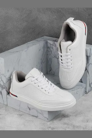 Metro Men Synthetic Textured Lace-Ups Sneakers