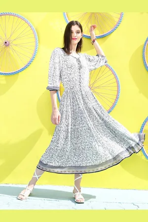 Sera Ethnic Motifs Print Tie-Up Neck A-Line Maxi Dress