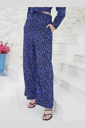 Sera Women Floral Printed Straight Leg Trousers
