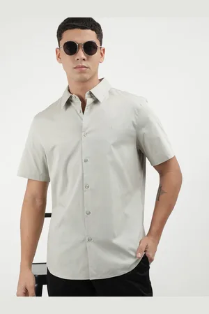Calvin Klein Men Solid Slim Fit Casual Shirt