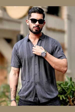 Maniac Men Spread Collar Solid Cotton Slim Fit Casual Shirt