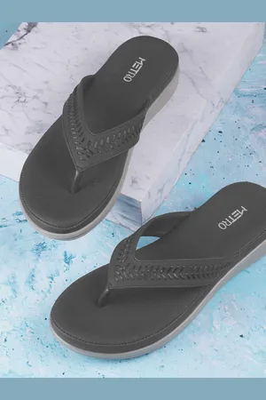 Metro Women T-Strap Flats