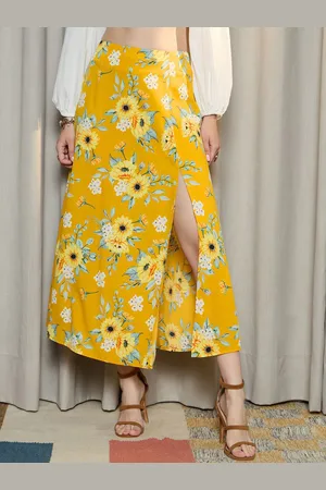 Berrylush Floral Printed High Rise A-Line Midi Skirt
