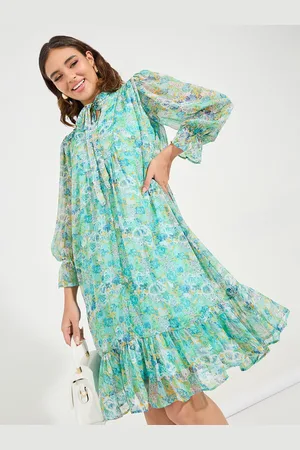 Styli Women Green Floral Printed Tie-Up Neck Bell Sleeves Tiered Detail A-Line Dress