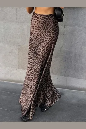 LULU & SKY Women Printed Maxi skirt