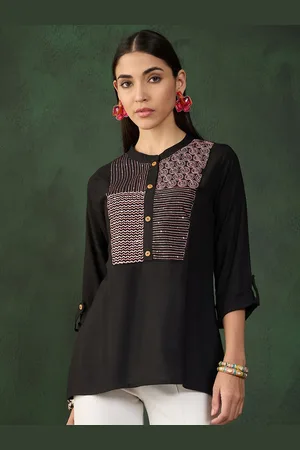 Sangria Women Ethnic Motifs Embroidered Mandarin Collar Top