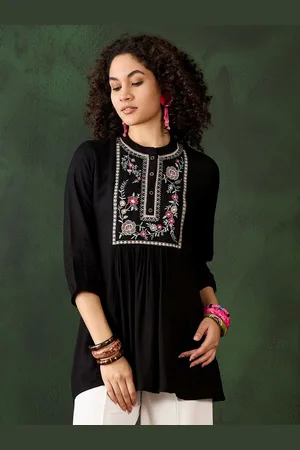 Sangria Women Floral Embroidered Mandarin Collar Top