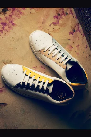 MONKSTORY Men Perforations PU Sneakers
