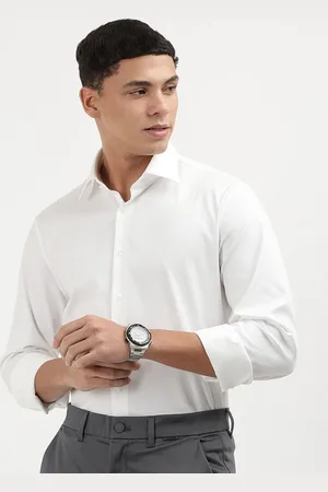 Calvin Klein Men Spread Collar Solid Cotton Slim Fit Casual Shirt