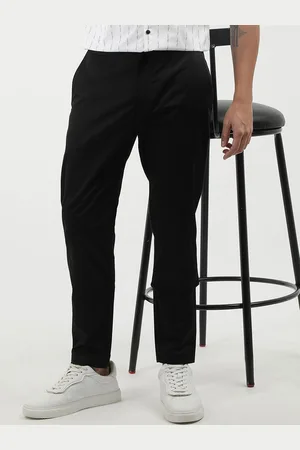 Calvin Klein Men Tapered Fit Mid-Rise Flat-Front Chinos Trousers