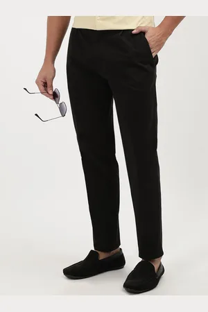Calvin Klein Men Tapered Fit Mid-Rise Flat-Front Chinos Trousers