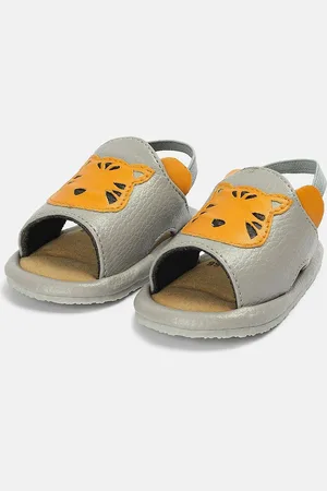 MINI KLUB Boys Colourblocked PU Slip-On Sneakers