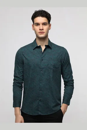 Crocodile Men Comfort Spread Collar Abstract Printed Cotton Casual Shirt