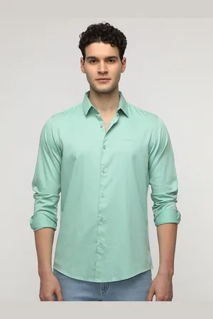 Crocodile Men India Slim Spread Collar Solid Cotton Slim Fit Casual Shirt