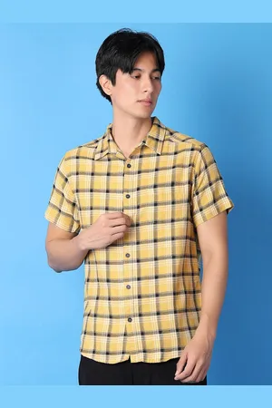 V-Mart Men Classic Slim Fit Opaque Checked Casual Shirt