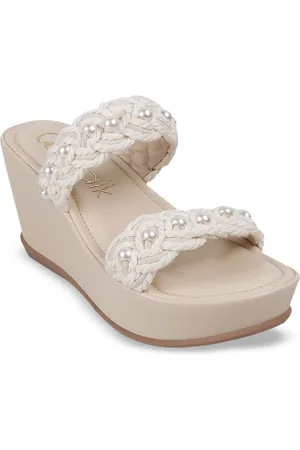 Catwalk Women Embellished Wedge Heels Sandals