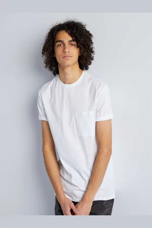 KIABI Men Solid Round Neck Pockets T-shirt