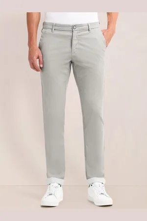 U.S. Polo Assn. Men Solid Urban Slim Slim Fit Chinos Casual Trousers