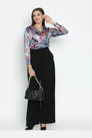 DRAAX Fashions Women Abstract Printed Tie-Up Neck Top