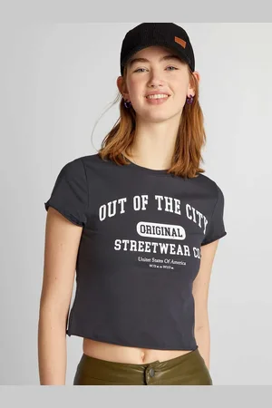 KIABI Women Typography Printed Slim Fit T-shirt