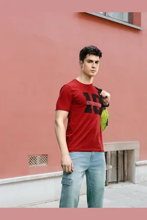 Invictus Men Varsity Printed T-shirt