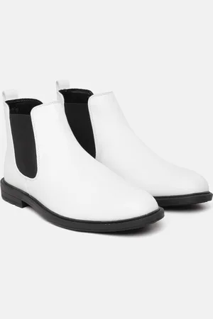 Roadster The Lifestyle Co. Men Mid-Top Chelsea Boots
