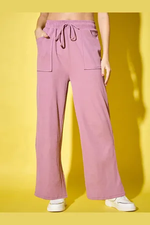 BuyNewTrend Women Relaxed Loose Fit High-Rise Cargos Trousers