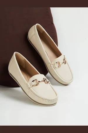 Lifestyle Women Textured PU Loafers
