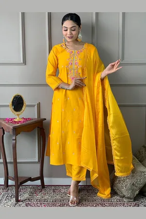 Lilots Floral Embroidered Regular Thread Work Chanderi Silk Kurta with Trousers & Dupatta