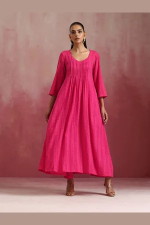 trueBrowns Geometric Woven Design V-Neck Thread Work Anarkali Pleated Kurta With Trousers