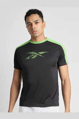Reebok Men Solid Round Neck T-Shirt