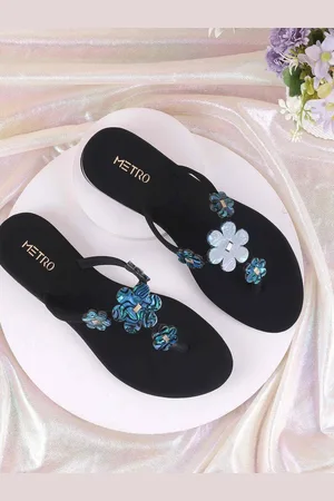 Metro Women Embellished Open Toe Flats