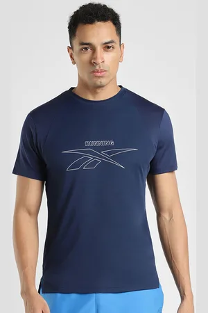 Reebok Men Solid Round Neck T-Shirt