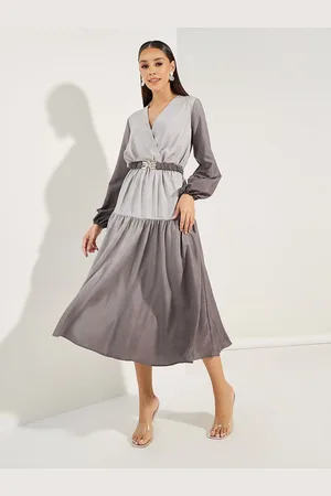 Styli Women Colourblocked Long Sleeves A-Line Midi Dress