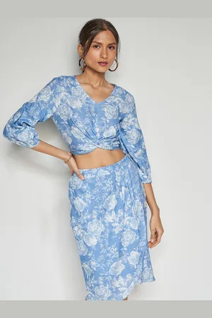 AND Floral Printed V-Neck Crop Top With Skirt