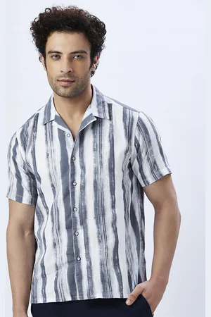 VALEN CLUB Men Relaxed Opaque Striped Casual Shirt