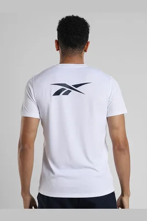 Reebok Men Solid Round Neck T-Shirt