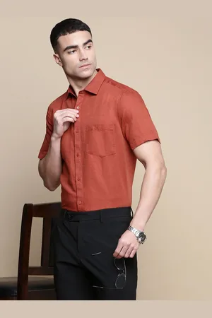 Invictus Men Standard Spread Collar Solid Cotton Slim Fit Formal Shirt