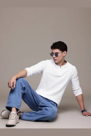 Roadster The Lifestyle Co. Self-Checked Long Sleeve Henley Neck T-shirt