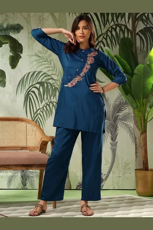 Bani Women Plus Size Embroidered Mandarin Collar Pure Silk Tunic With Trousers